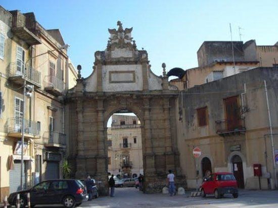 Porta Palermo del sec.XVIII